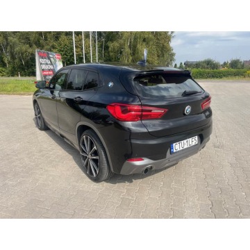 BMW   SUV 2018,  2.0 benzyna, automat - Na sprzedaż za 85 900 zł - Chojnice - zdjęcie 8