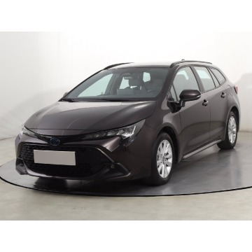 Toyota Corolla  Kombi 2023,  1.8 benzyna, automat - Na sprzedaż za 93 999 zł - Katowice - zdjęcie 3