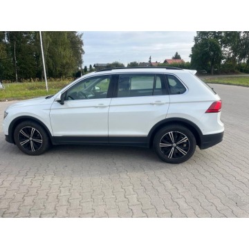 Volkswagen Tiguan  SUV 2020,  2.0 diesel - Na sprzedaż za 87 900 zł - Chojnice - zdjęcie 7