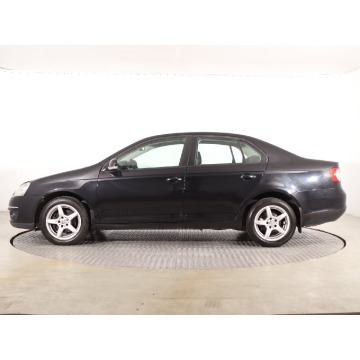 Volkswagen Jetta  Liftback 2009,  1.9 diesel - Na sprzedaż za 15 999 zł - Katowice - zdjęcie 4