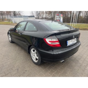 Mercedes - Benz C-klasa 2005,  1.8 benzyna - Na sprzedaż za 8 900,00 zł - Chojnice - zdjęcie 6