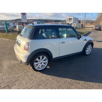 Mini Cooper  Hatchback 2009,  1.6 benzyna - Na sprzedaż za 14 900 zł - Chojnice - zdjęcie 8