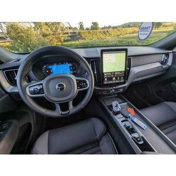 Volvo   SUV 2025,  2.0 benzyna, automat - Na sprzedaż za 199 900 zł - Kamienna Góra - zdjęcie 12