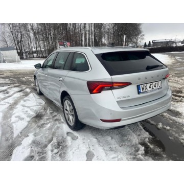 Skoda Octavia  Kombi 2023,  2.0 diesel, automat - Na sprzedaż za 89 900 zł - Chojnice - zdjęcie 5