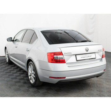 Skoda Octavia  Sedan/Limuzyna 2018,  2.0 benzyna, automat - Na sprzedaż za 51 900 zł - Gdańsk - zdjęcie 4