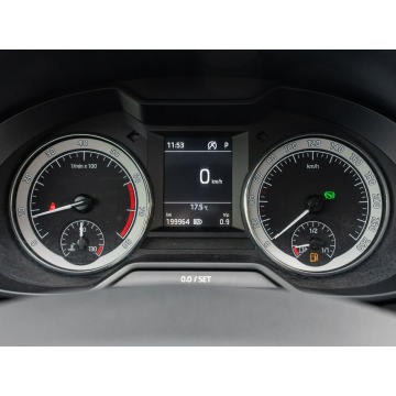 Skoda Octavia  Sedan/Limuzyna 2018,  2.0 benzyna, automat - Na sprzedaż za 51 900 zł - Gdańsk - zdjęcie 12