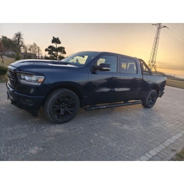 Dodge RAM  Pick-up 2023,  5.7 benzyna+LPG, automat - Na sprzedaż za 234 900 zł - Chojnice - zdjęcie 3