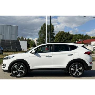 Hyundai Tucson  SUV 2016,  1.7 diesel, automat - Na sprzedaż za 55 900 zł - Mrągowo - zdjęcie 6