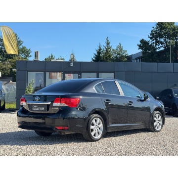 Toyota Avensis  Sedan/Limuzyna 2014,  1.8 benzyna+LPG, automat - Na sprzedaż za 29 900 zł - Michałowice-Wieś - zdjęcie 4