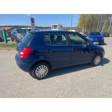 Skoda Fabia  Hatchback 2011,  1.6 diesel - Na sprzedaż za 10 900 zł - Chojnice - zdjęcie 8