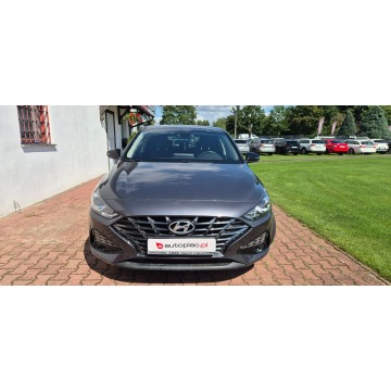 Hyundai i30  Hatchback 2022,  1.0 benzyna - Na sprzedaż za 51 800 zł - Paproć - zdjęcie 2