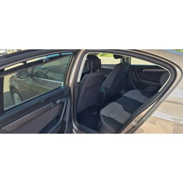 Volkswagen Passat  Sedan/Limuzyna 2010,  1.4 benzyna - Na sprzedaż za 28 800 zł - Paproć - zdjęcie 8