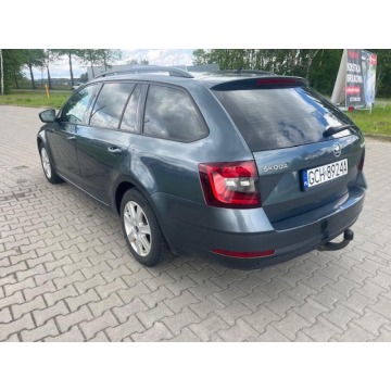 Skoda Octavia  Kombi 2019,  1.6 diesel, automat - Na sprzedaż za 35 900 zł - Chojnice - zdjęcie 5