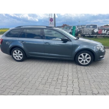 Skoda Octavia  Kombi 2019,  1.6 diesel, automat - Na sprzedaż za 35 900 zł - Chojnice - zdjęcie 4