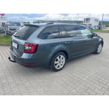 Skoda Octavia  Kombi 2019,  1.6 diesel, automat - Na sprzedaż za 35 900 zł - Chojnice - zdjęcie 7