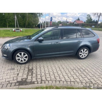 Skoda Octavia  Kombi 2019,  1.6 diesel, automat - Na sprzedaż za 35 900 zł - Chojnice - zdjęcie 8