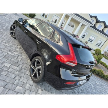 Volvo V40  Hatchback 2018,  1.5 benzyna, automat - Na sprzedaż za 48 800 zł - Drelów - zdjęcie 2