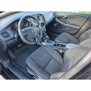 Volvo V40  Hatchback 2018,  1.5 benzyna, automat - Na sprzedaż za 48 800 zł - Drelów - zdjęcie 8