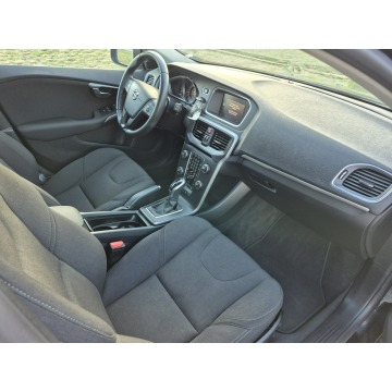 Volvo V40  Hatchback 2018,  1.5 benzyna, automat - Na sprzedaż za 48 800 zł - Drelów - zdjęcie 10