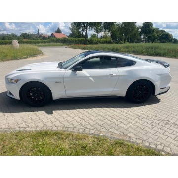 Ford Mustang  Coupe/Sportowy 2017,  5.0 benzyna, automat - Na sprzedaż za 129 000 zł - Chojnice - zdjęcie 4