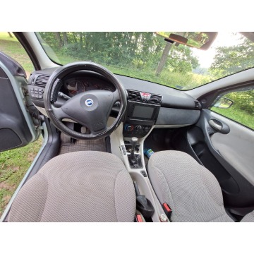 Fiat Stilo  Hatchback 2005,  1.4 benzyna - Na sprzedaż za 5 900,00 zł - Działdowo - zdjęcie 3
