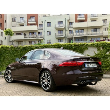 Jaguar XF  Sedan/Limuzyna 2017,  2.0 diesel, automat - Na sprzedaż za 57 000 zł - Tarnowskie Góry - zdjęcie 3