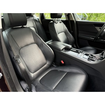Jaguar XF  Sedan/Limuzyna 2017,  2.0 diesel, automat - Na sprzedaż za 57 000 zł - Tarnowskie Góry - zdjęcie 9