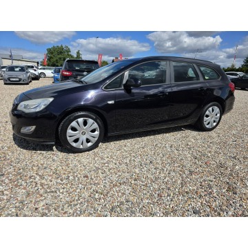 Opel Astra  Kombi 2010,  1.6 benzyna - Na sprzedaż za 14 900 zł - Gniezno - zdjęcie 3