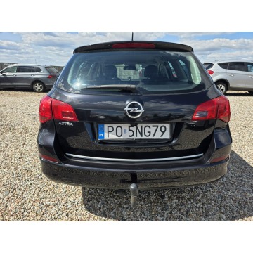 Opel Astra  Kombi 2010,  1.6 benzyna - Na sprzedaż za 14 900 zł - Gniezno - zdjęcie 6