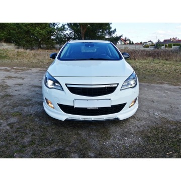 Opel Astra  Hatchback 2012,  1.6 benzyna - Na sprzedaż za 22 990 zł - Piła - zdjęcie 2