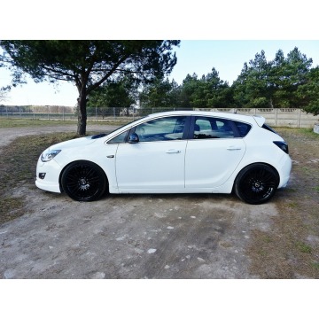 Opel Astra  Hatchback 2012,  1.6 benzyna - Na sprzedaż za 22 990 zł - Piła - zdjęcie 12