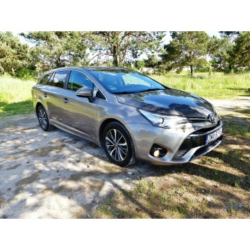 Toyota Avensis  Kombi 2015,  2.0 diesel - Na sprzedaż za 33 990 zł - Piła - zdjęcie 3