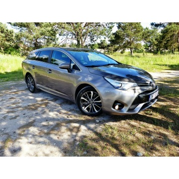 Toyota Avensis  Kombi 2015,  2.0 diesel - Na sprzedaż za 33 990 zł - Piła - zdjęcie 5