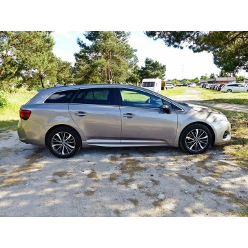Toyota Avensis  Kombi 2015,  2.0 diesel - Na sprzedaż za 33 990 zł - Piła - zdjęcie 7