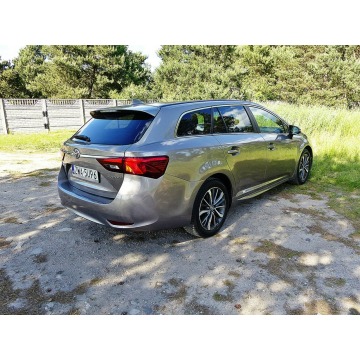 Toyota Avensis  Kombi 2015,  2.0 diesel - Na sprzedaż za 33 990 zł - Piła - zdjęcie 8