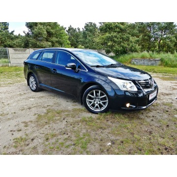 Toyota Avensis  Kombi 2011,  1.6 benzyna - Na sprzedaż za 18 990 zł - Piła - zdjęcie 5