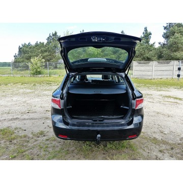 Toyota Avensis  Kombi 2011,  1.6 benzyna - Na sprzedaż za 18 990 zł - Piła - zdjęcie 9
