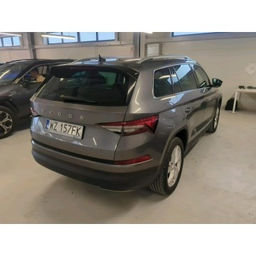 Skoda Kodiaq  SUV 2022,  2.0 diesel, automat - Na sprzedaż za 109 900 zł - Warszawa - zdjęcie 3