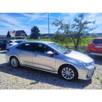 Toyota Corolla  Sedan/Limuzyna 2022,  1.5 benzyna - Na sprzedaż za 60 900 zł - Harklowa - zdjęcie 4
