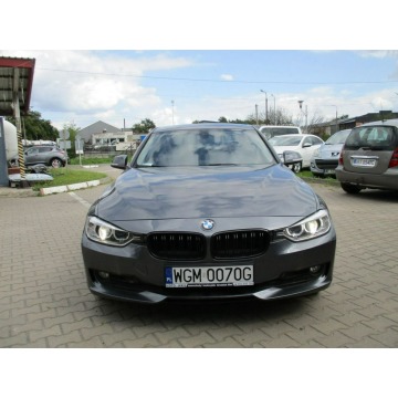 BMW Seria 3  Sedan/Limuzyna 2014,  2.0 diesel, automat - Na sprzedaż za 49 900 zł - Kozerki - zdjęcie 2