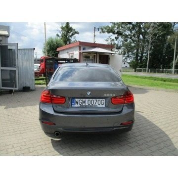 BMW Seria 3  Sedan/Limuzyna 2014,  2.0 diesel, automat - Na sprzedaż za 49 900 zł - Kozerki - zdjęcie 5