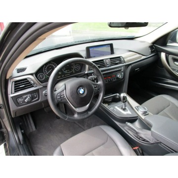 BMW Seria 3  Sedan/Limuzyna 2014,  2.0 diesel, automat - Na sprzedaż za 49 900 zł - Kozerki - zdjęcie 9