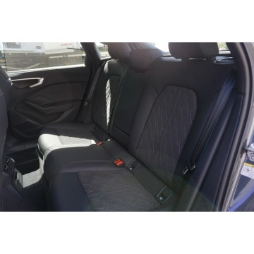 Audi A5  Hatchback 2025,  2.0 benzyna, automat - Na sprzedaż za 209 900 zł - Pęcice - zdjęcie 7