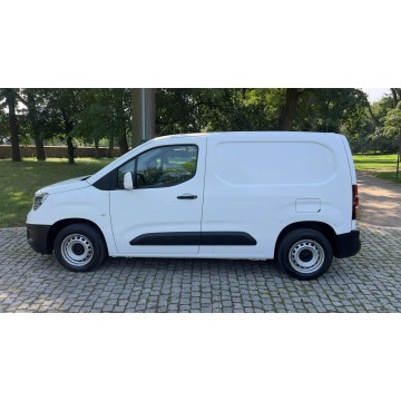 Opel Combo 2021,  1.5 diesel - Na sprzedaż za 31 900 zł - Kutno - zdjęcie 7