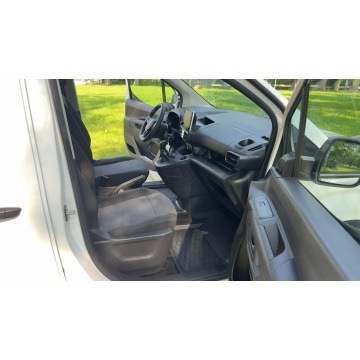 Opel Combo 2021,  1.5 diesel - Na sprzedaż za 31 900 zł - Kutno - zdjęcie 11