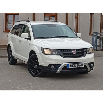 Fiat Freemont  SUV 2015,  2.0 diesel, automat - Na sprzedaż za 39 900 zł - Zwoleń - zdjęcie 2