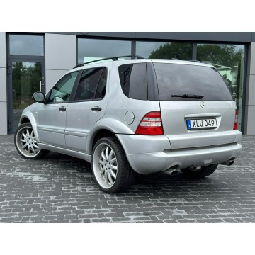 Mercedes - Benz ML-klasa  SUV 2001,  5.4 benzyna, automat - Na sprzedaż za 18 900 zł - Zwoleń - zdjęcie 5