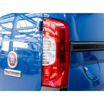 Fiat Fiorino 2022,  1.2 diesel - Na sprzedaż za 44 157 zł - Poznań - zdjęcie 10