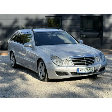 Mercedes E 220 - 2.2 170kM! Automat! Szyberdach! Czujniki Parkowania! HAK!
