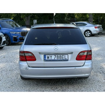 Mercedes - Benz E-klasa  Kombi 2007,  2.1 diesel, automat - Na sprzedaż za 17 800 zł - Pęcice - zdjęcie 4